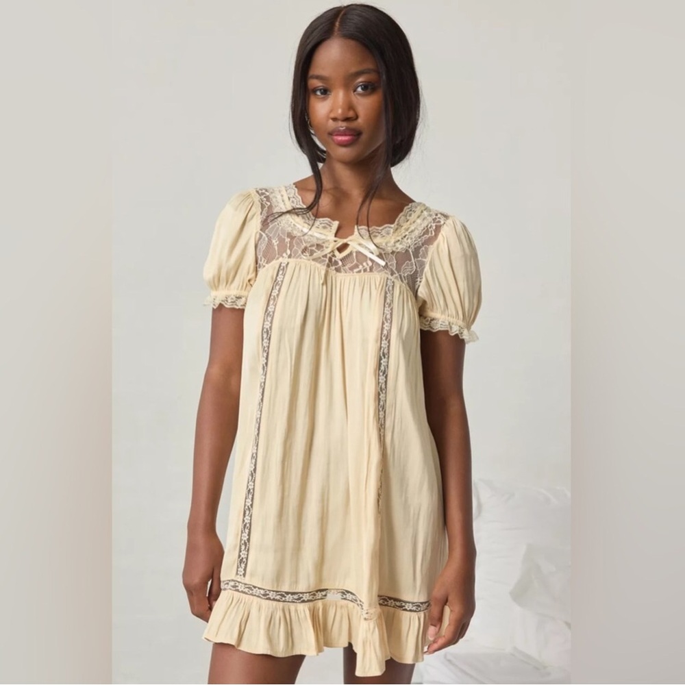 Urban Outfitter Juniper Satin Lace Trim Sleep Dress